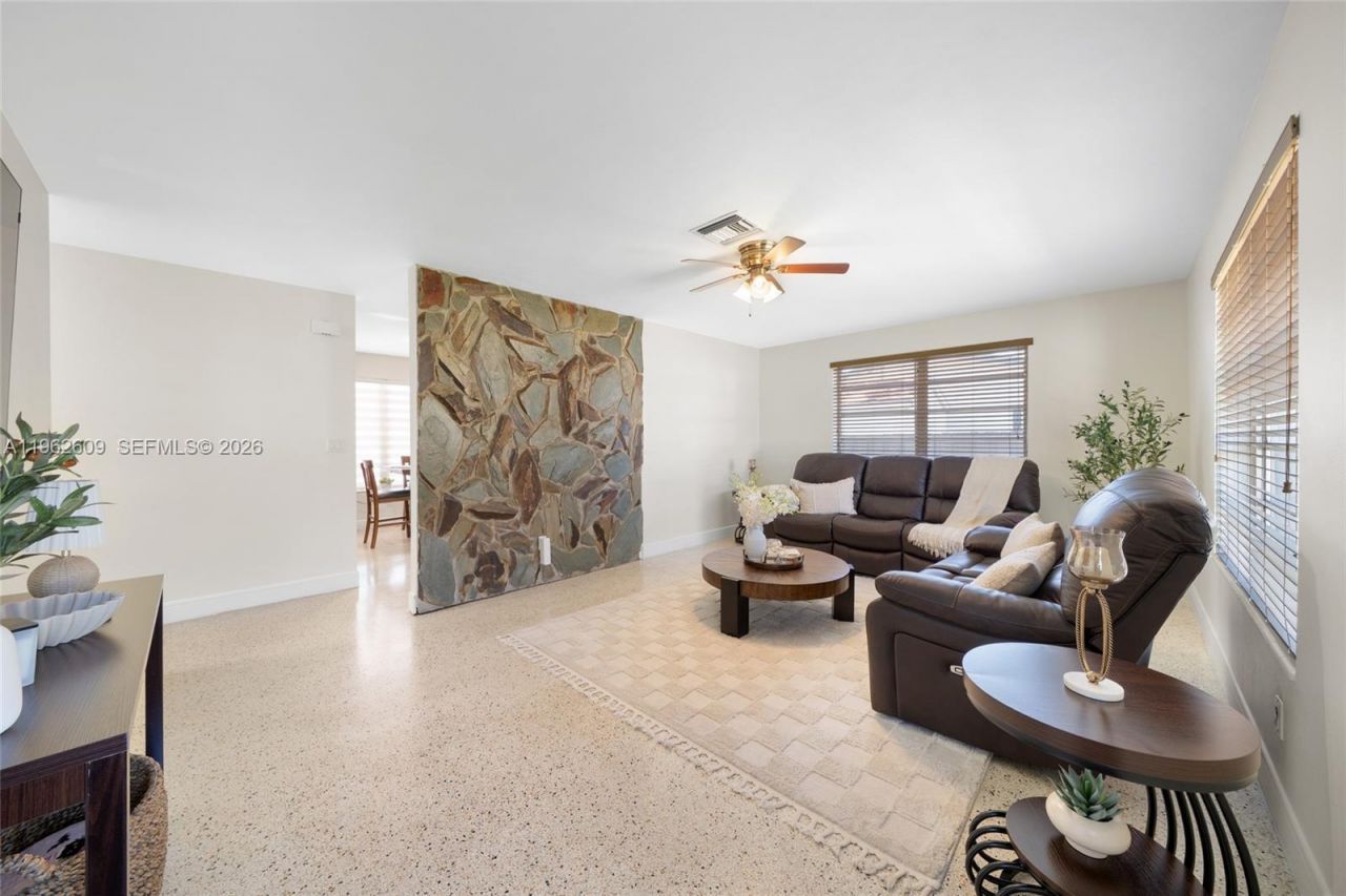 1168 W 24th St, Hialeah, FL 33010 Photo