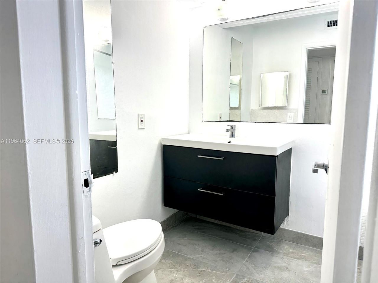 7308 SW 82nd St, Unit A216, Miami, FL 33143 Photo