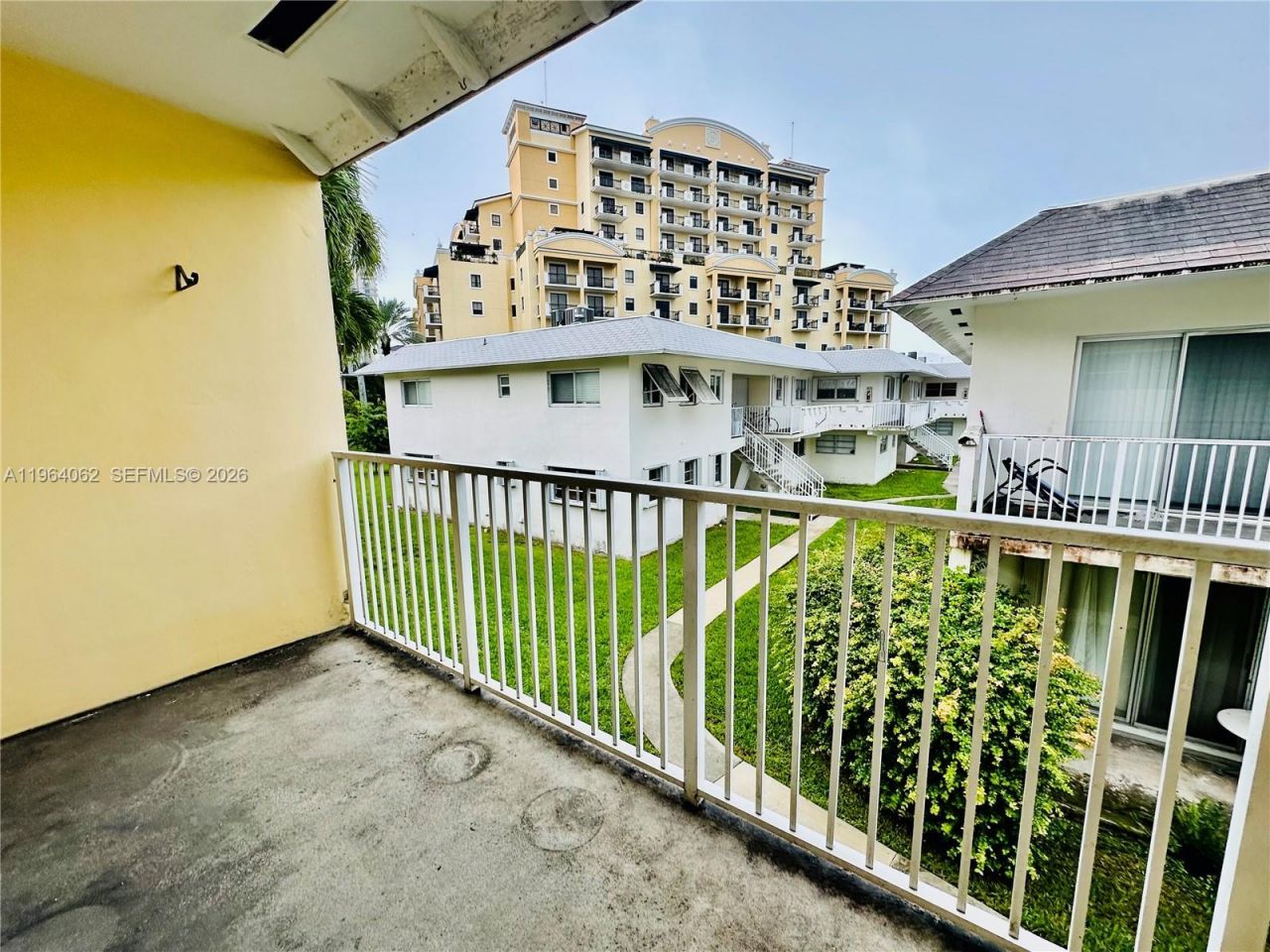 7308 SW 82nd St, Unit A216, Miami, FL 33143 Photo