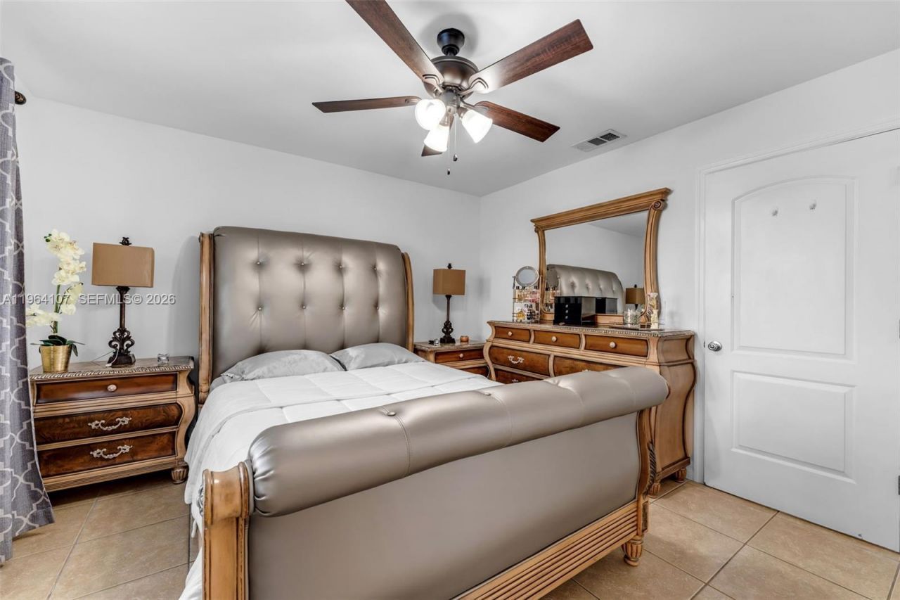 17501 SW 140th Ct, Miami, FL 33177 Photo