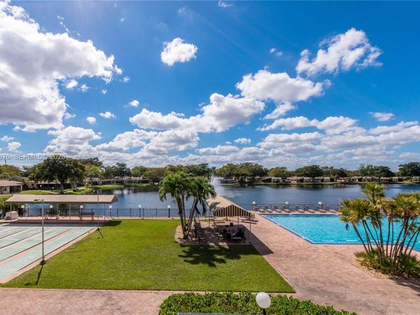 250 Gate Rd, Unit 257, Hollywood, FL 33024