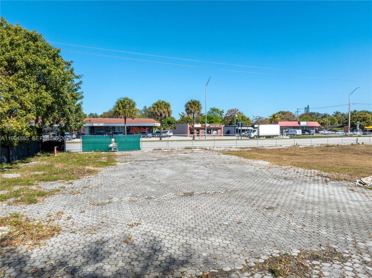 1410 NW 119th St , Miami, FL 33167 Photo