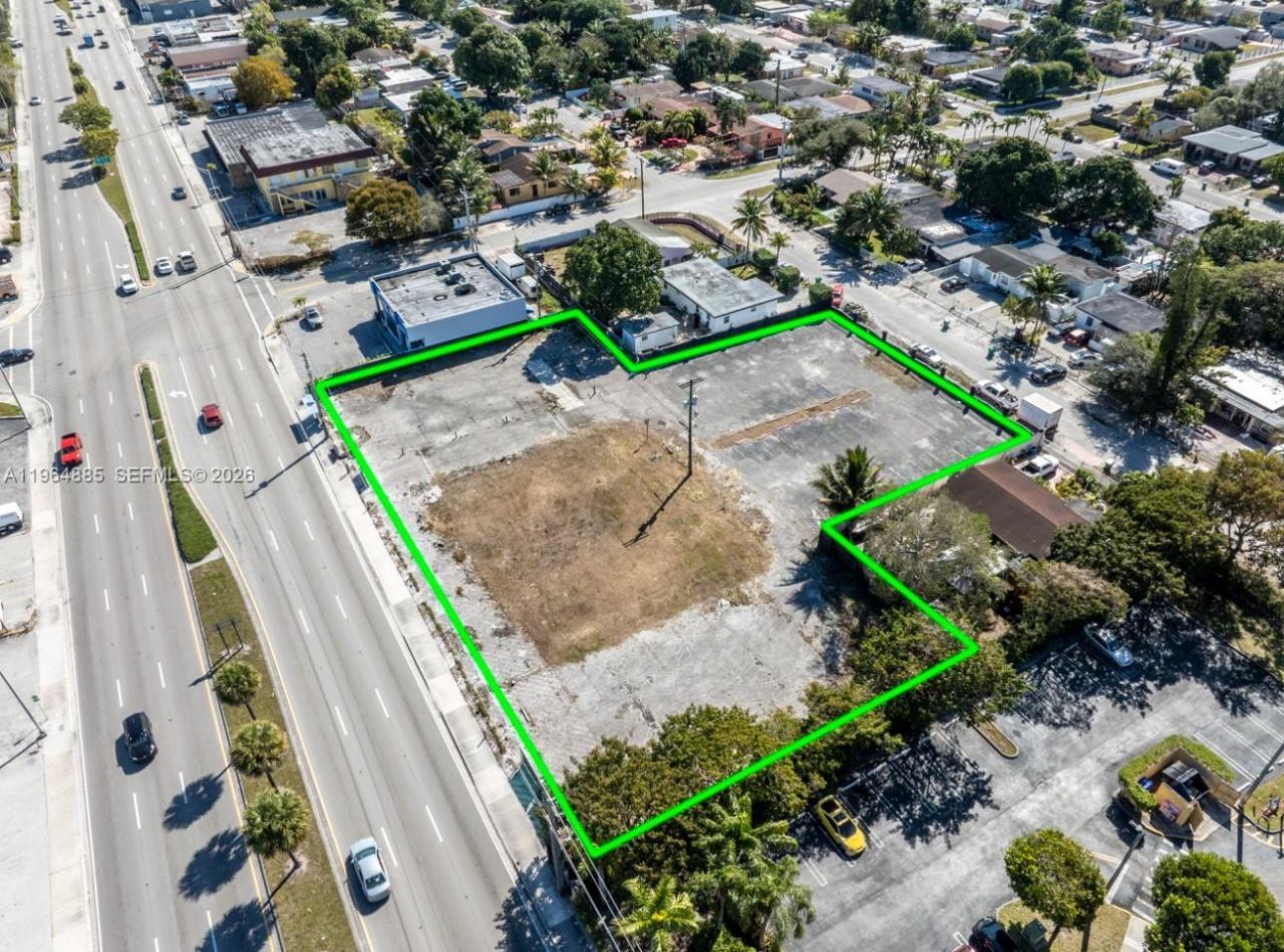 1410 NW 119th St, Miami, FL 33167 Photo