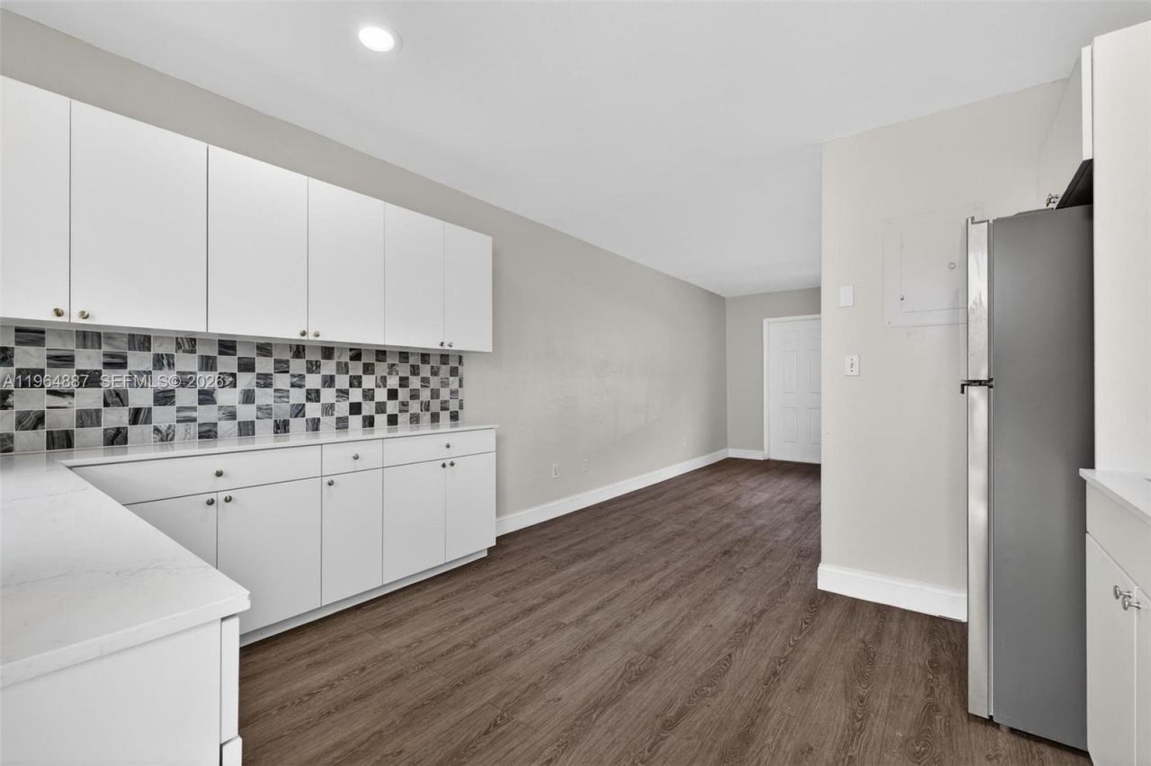 11441 SW 2nd St, Unit 11441, Sweetwater, FL 33174 Photo