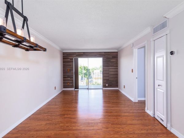 1933 SW 7th St, Unit 403, Miami, FL 33135