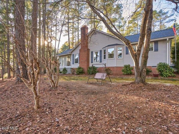 171 Pine Ridge Drive, Whispering Pines, NC 28327