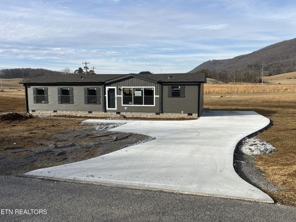 150 B & B Drive, Speedwell, TN 37870