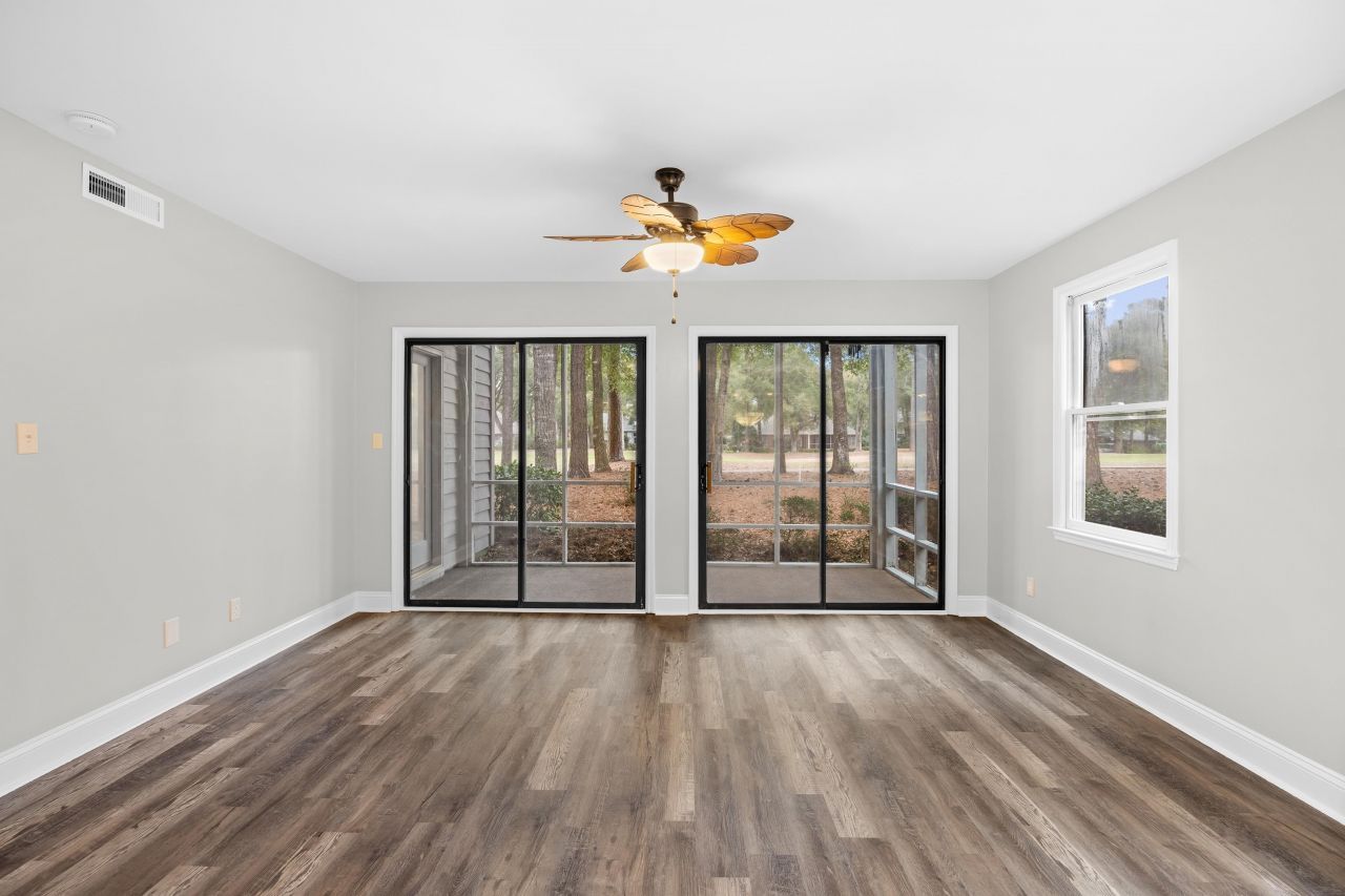 146 Stillwood Dr. Photo 14