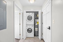 146 Stillwood Dr. photo 4