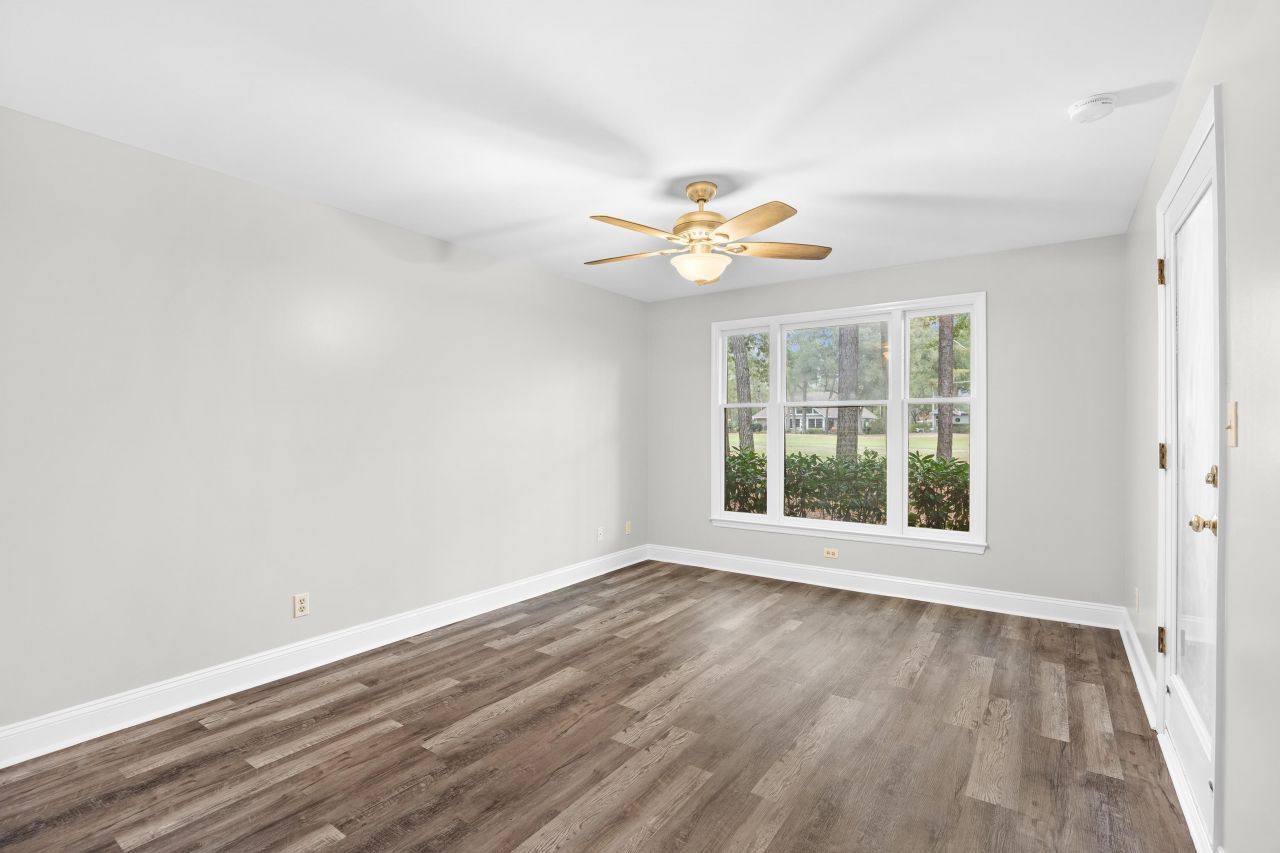 146 Stillwood Dr. Photo 21