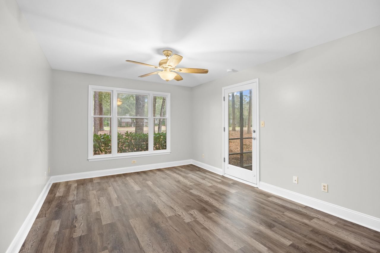 146 Stillwood Dr. Photo 22