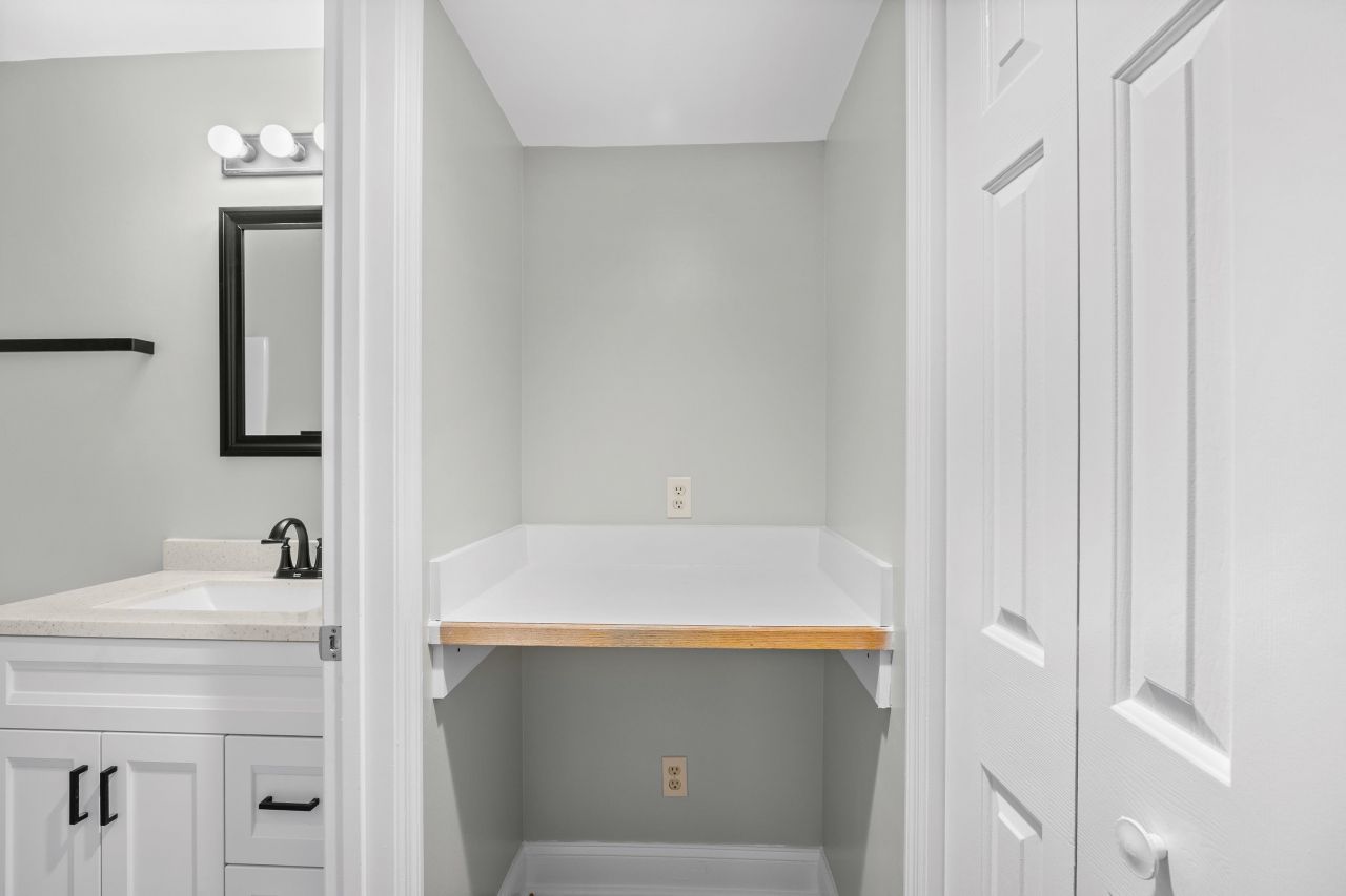 146 Stillwood Dr. Photo 27