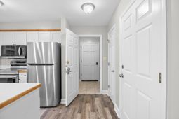 146 Stillwood Dr. photo 4