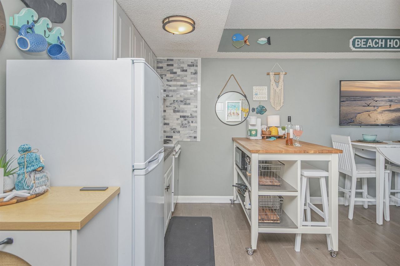 1906 Ocean Blvd. S Photo 32