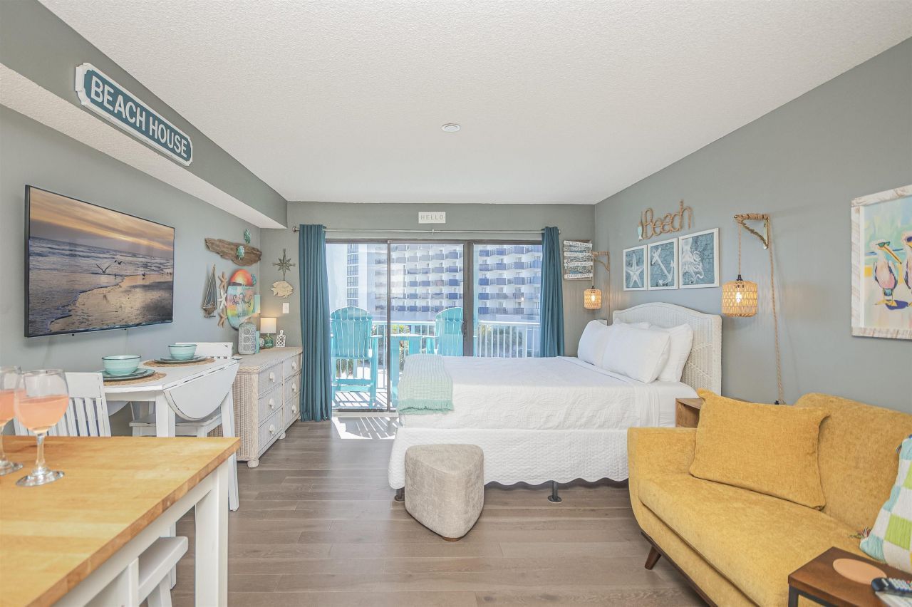 1906 Ocean Blvd. S Photo 4