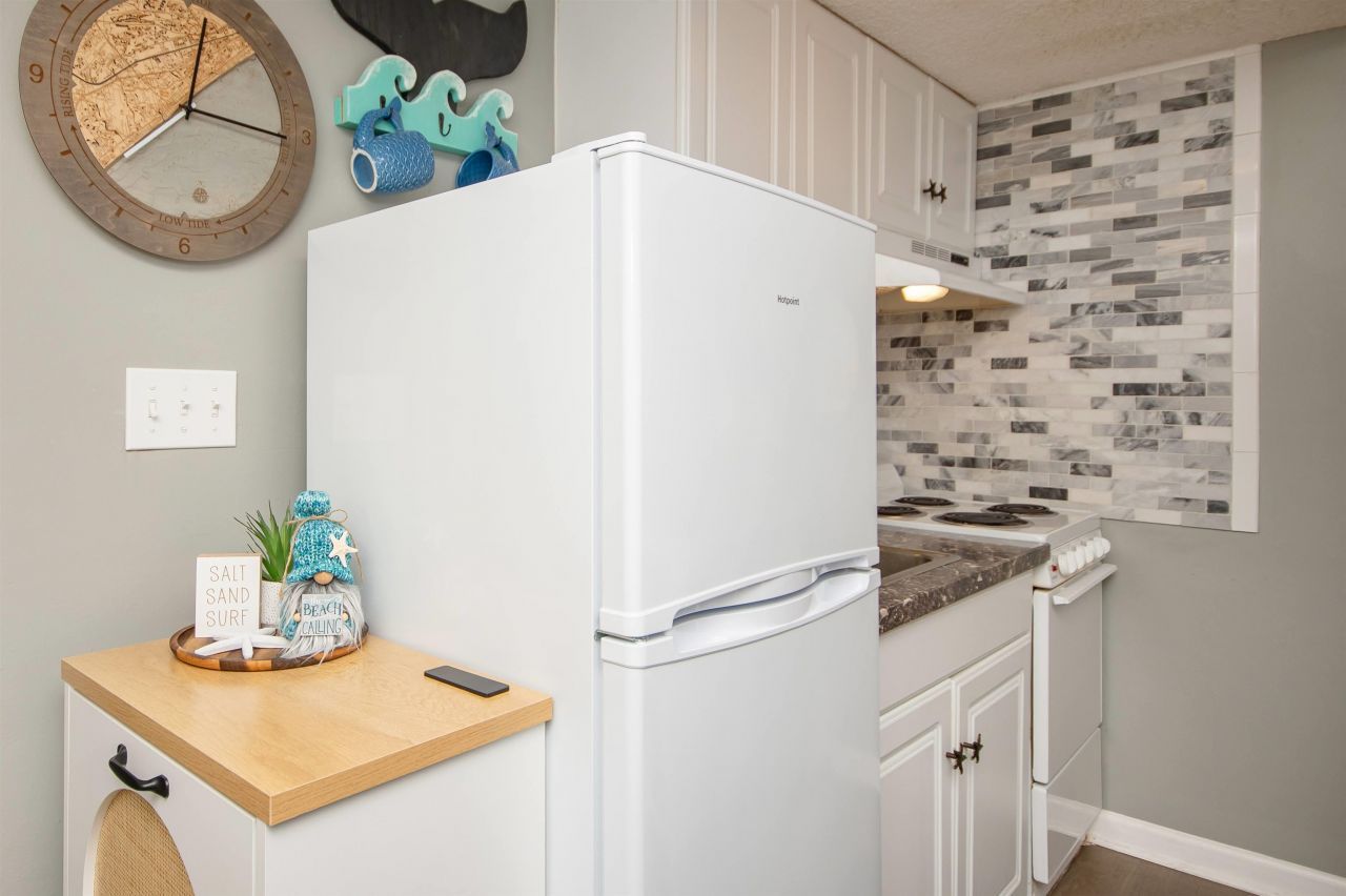 1906 Ocean Blvd. S Photo 40