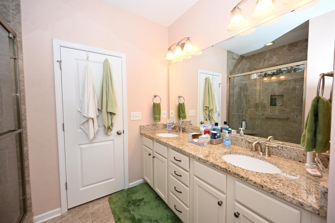 3613 Diamond Stars Way Photo 18