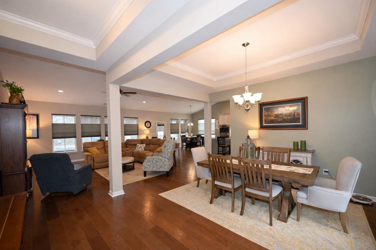 3613 Diamond Stars Way Photo 3