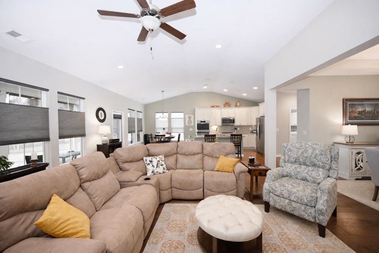 3613 Diamond Stars Way Photo 6