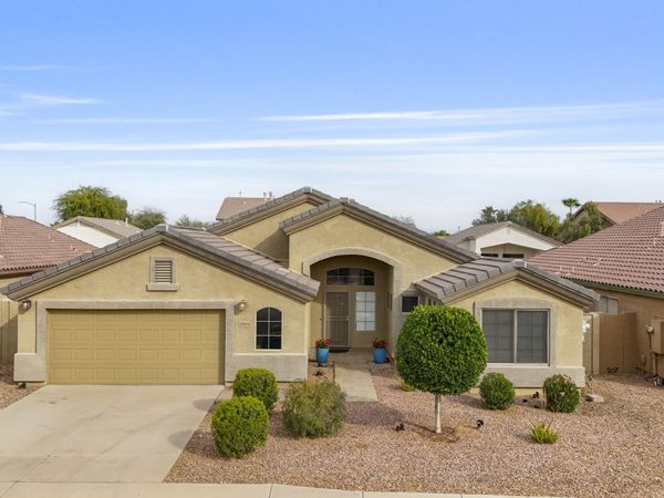 13372 W BANFF Lane, Surprise, AZ 85379