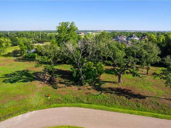 219 CYPRESS CROSSING Drive, Belle Chasse, LA 70037