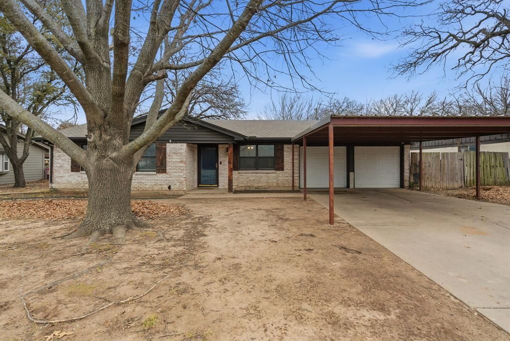 1710 Kay Avenue, Bridgeport, TX 76426 Main Photo