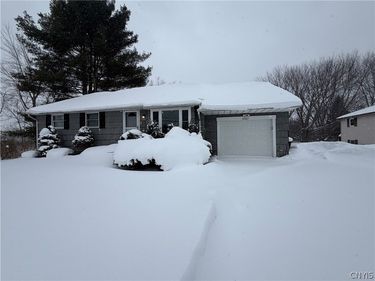 8587 Caughdenoy Road , Clay, NY 13041