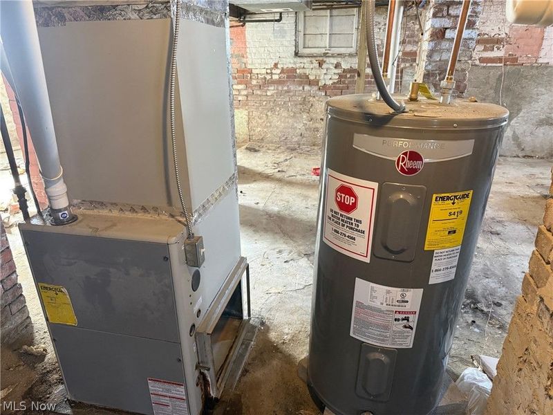 1827 Idlewood Avenue, East Cleveland, OH 44112 Photo 26