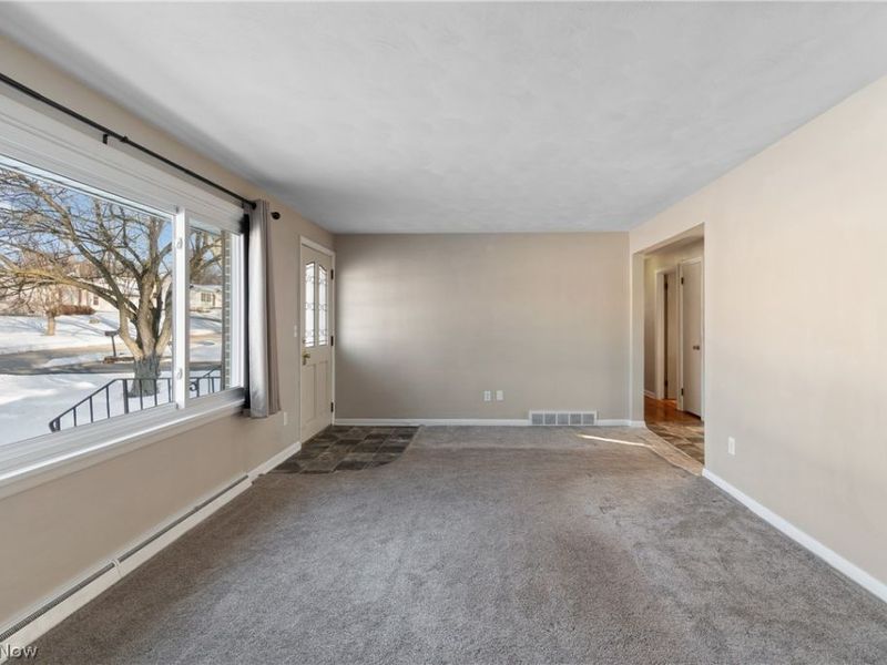 136 S Metzger Avenue, Rittman, OH 44270 Photo 5