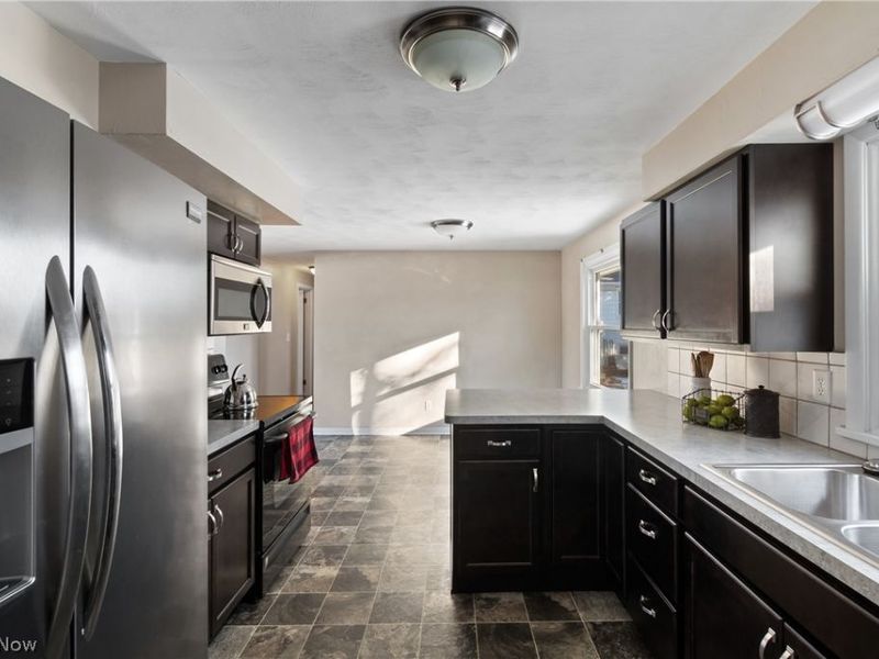 136 S Metzger Avenue, Rittman, OH 44270 Photo 7