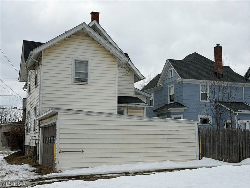 212 Maryland Avenue SW, Canton, OH 44710 Photo 3