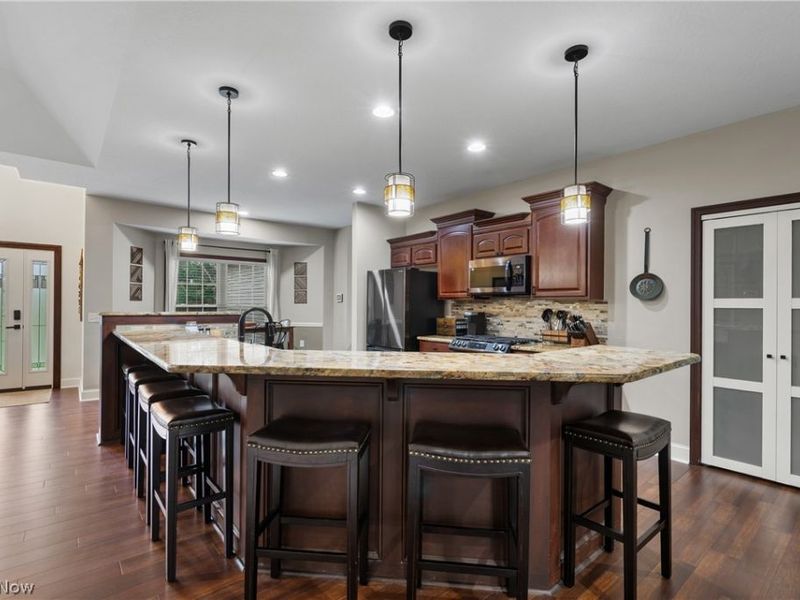 5247 Birchmont Avenue SW, Canton, OH 44706 Photo 10