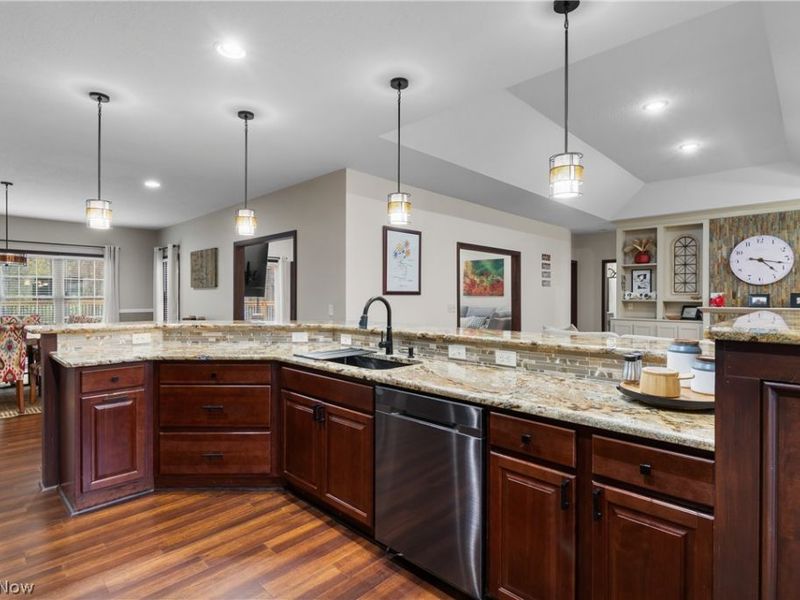 5247 Birchmont Avenue SW, Canton, OH 44706 Photo 11