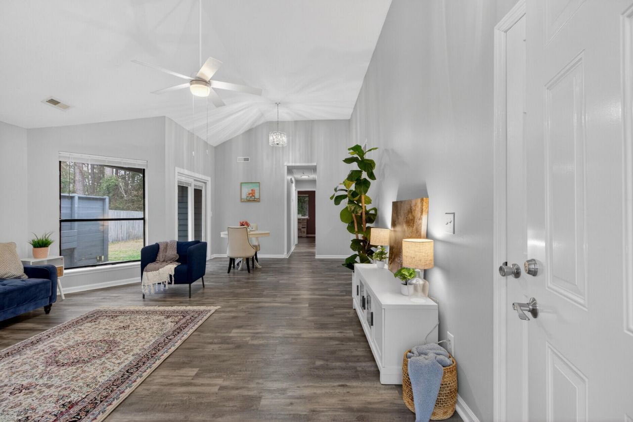 105 Traders Station Road Photo 4