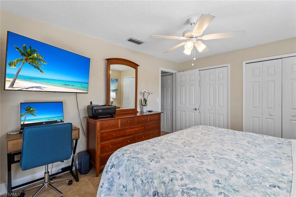 1754 Beach Pkwy, Cape Coral, FL 33904 Photo