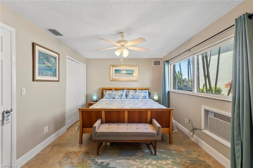 1754 Beach Pkwy, Cape Coral, FL 33904 Photo