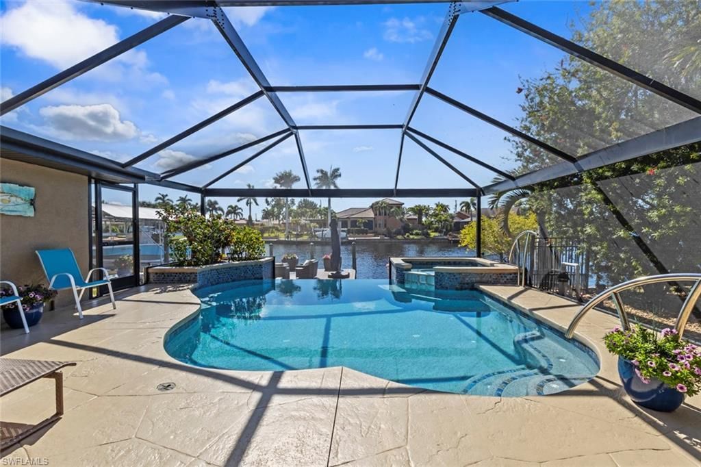 1754 Beach Pkwy, Cape Coral, FL 33904 Photo