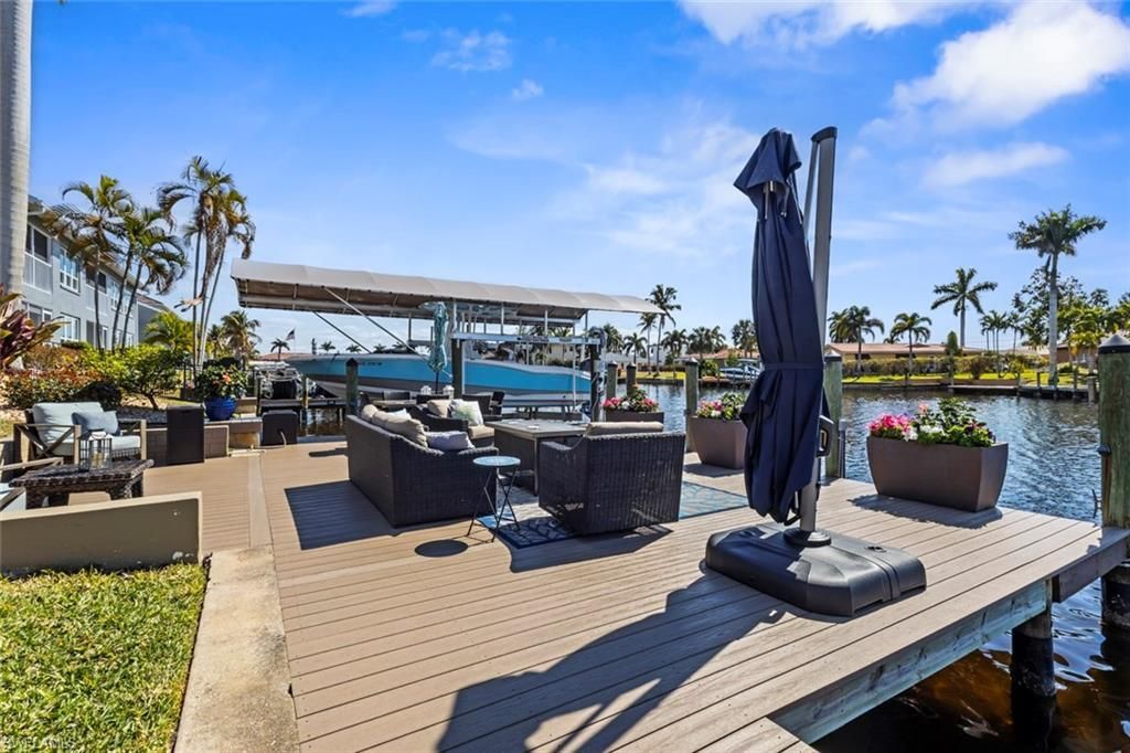 1754 Beach Pkwy, Cape Coral, FL 33904 Photo