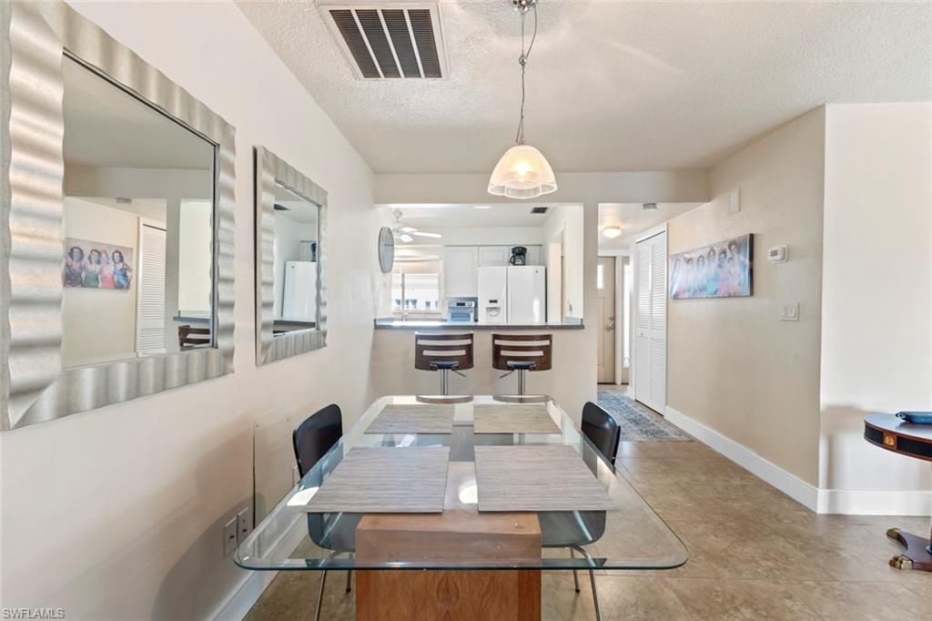 1754 Beach Pkwy, Cape Coral, FL 33904 Photo