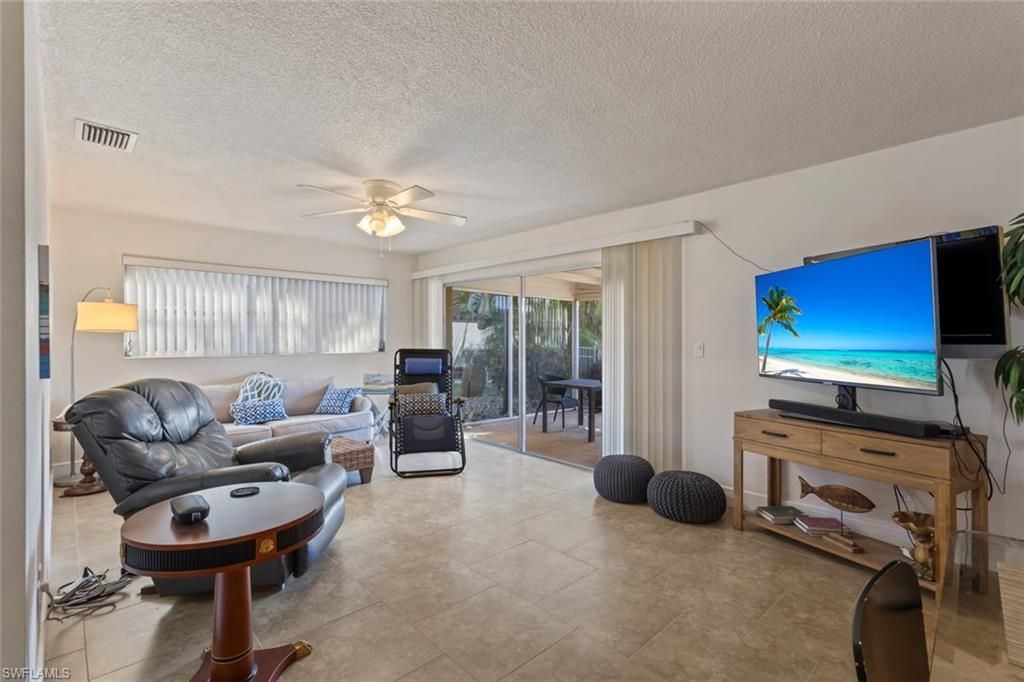 1754 Beach Pkwy, Cape Coral, FL 33904 Photo