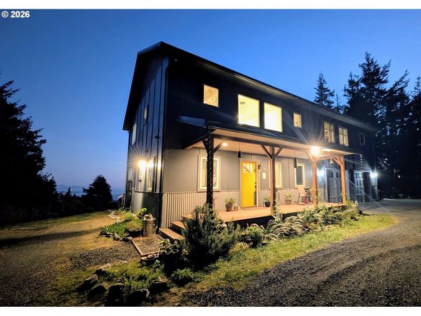 1250 DEADY ST, Port Orford, OR 97465