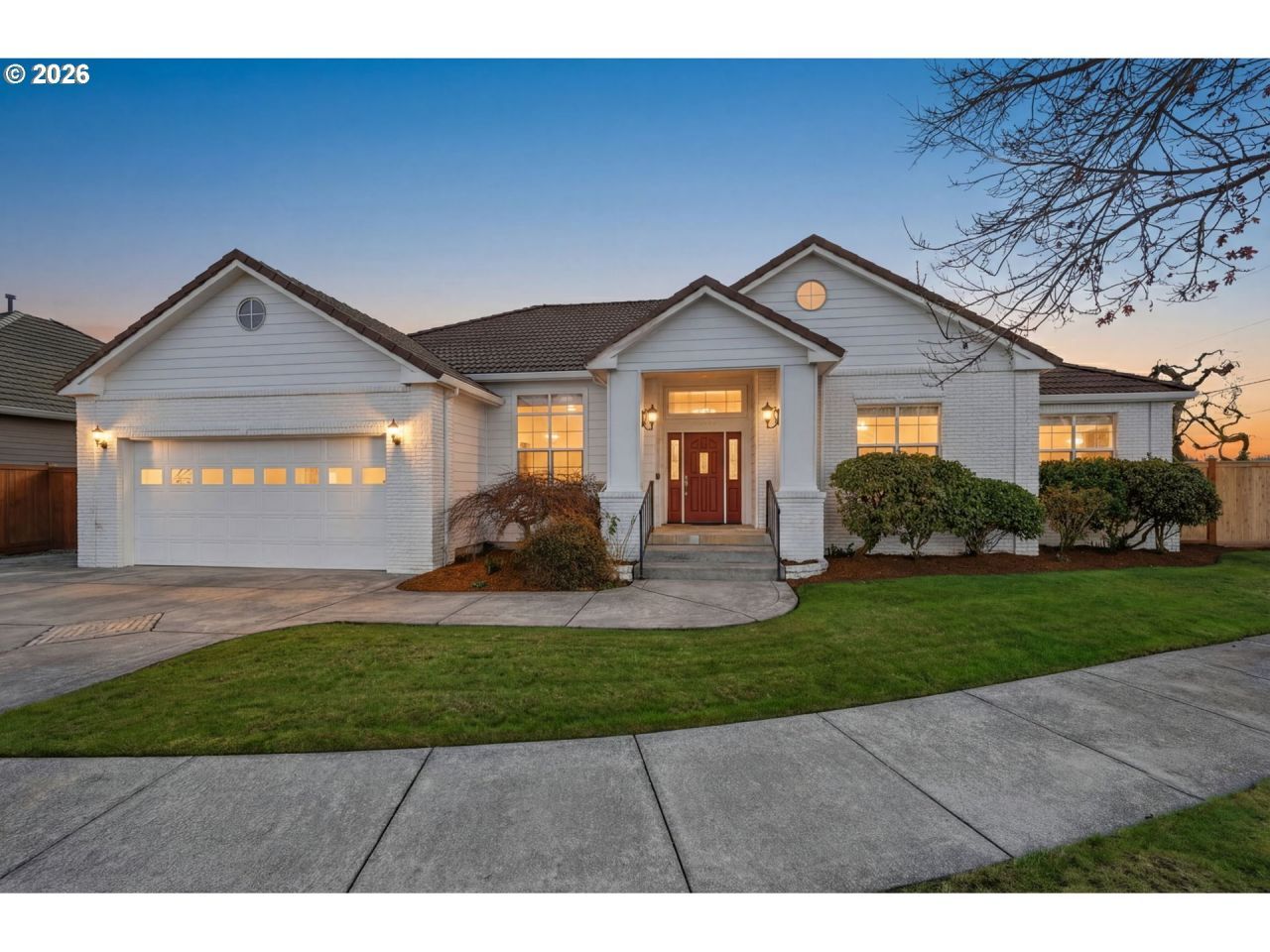 2120 Ashbury Dr, Eugene, OR 97408 Main Photo