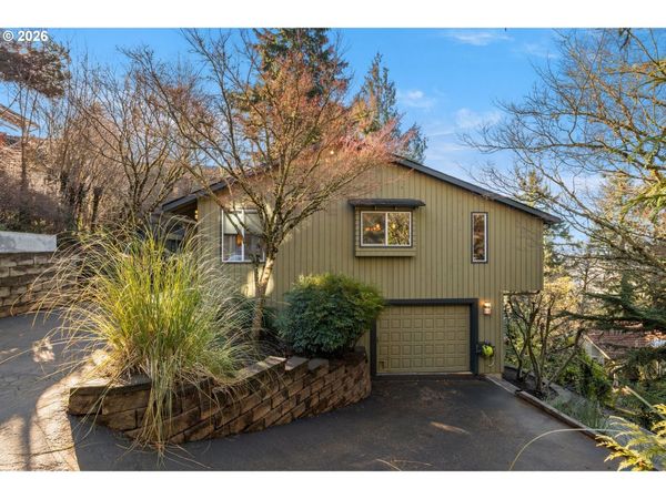 2831 NE ROCKY BUTTE RD, Portland, OR 97220