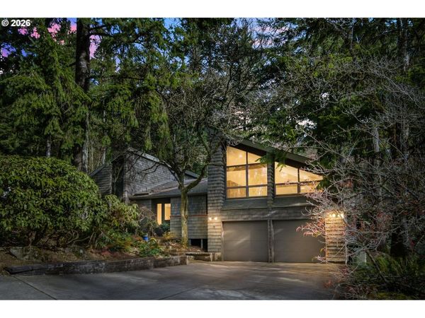 9 BERNINI CT, Lake Oswego, OR 97035