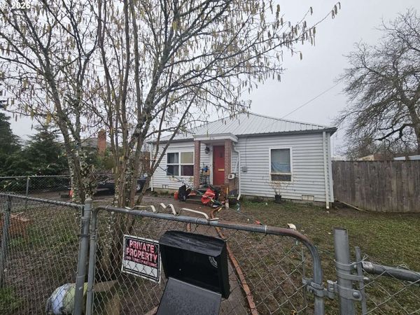 216 NE YAMHILL ST, Sheridan, OR 97378