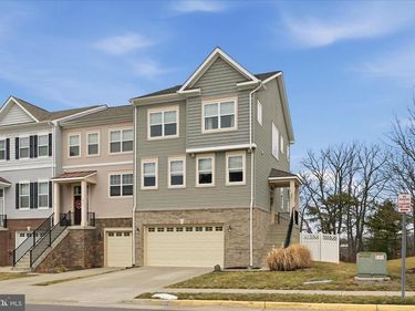 221 COBBLE STONE DRIVE, WINCHESTER, VA 22602