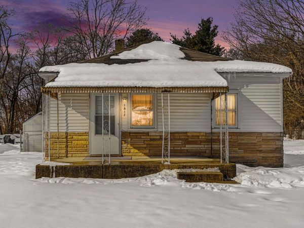 1517 Maplehurst street Street, Mishawaka, IN 46565