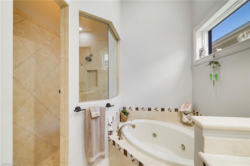 10630 Via Milano Dr, Fort Myers, FL 33913 Photo
