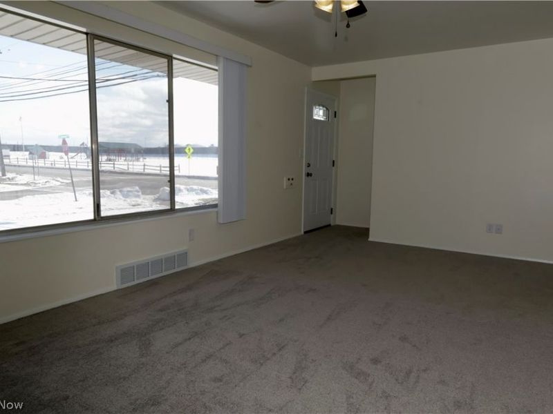 390 Lynne Drive, Sheffield Village, OH 44054 Photo 13