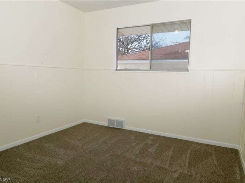 390 Lynne Drive, Sheffield Village, OH 44054 Photo 15